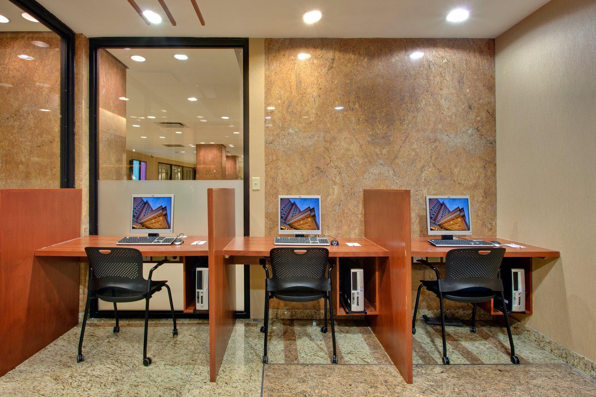 Crowne Plaza Toronto Airport By Ihg Hotel Exterior foto
