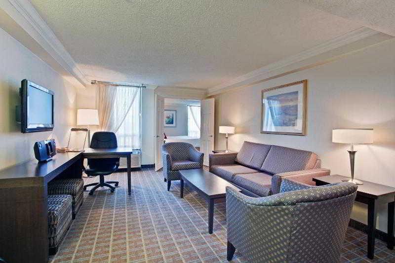 Crowne Plaza Toronto Airport By Ihg Hotel Exterior foto