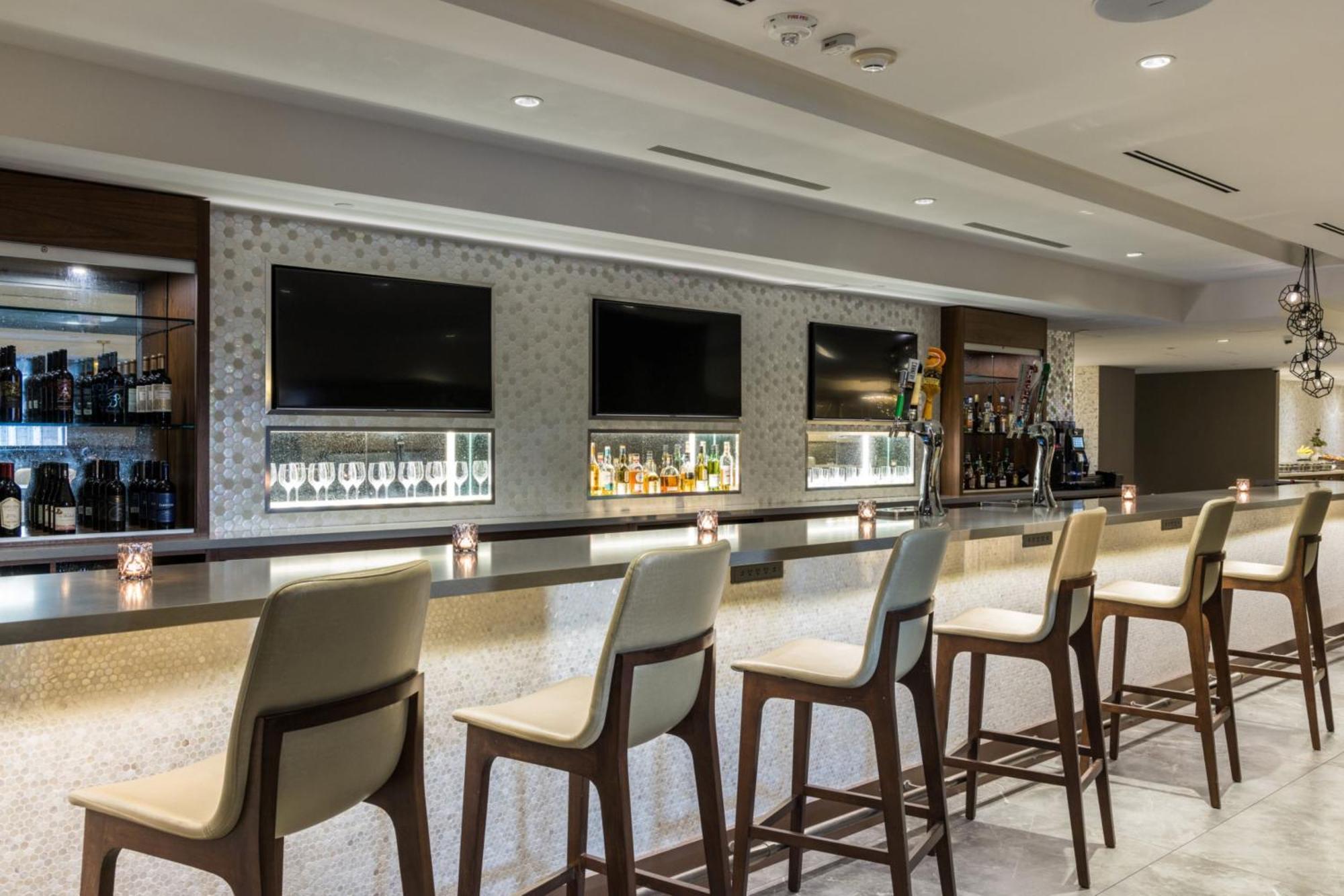 Crowne Plaza Toronto Airport By Ihg Hotel Exterior foto