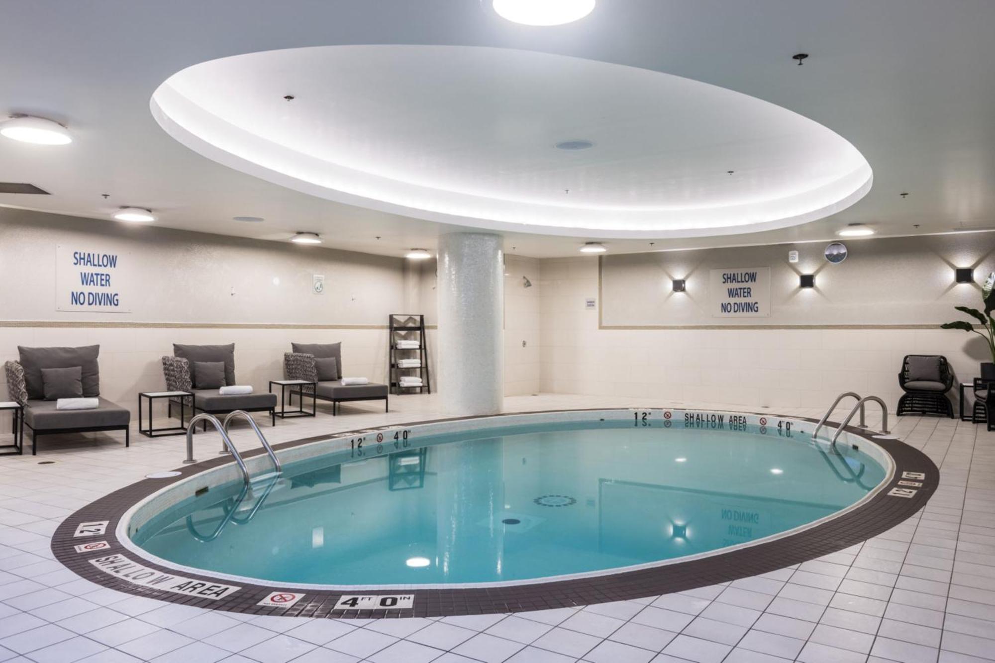 Crowne Plaza Toronto Airport By Ihg Hotel Exterior foto