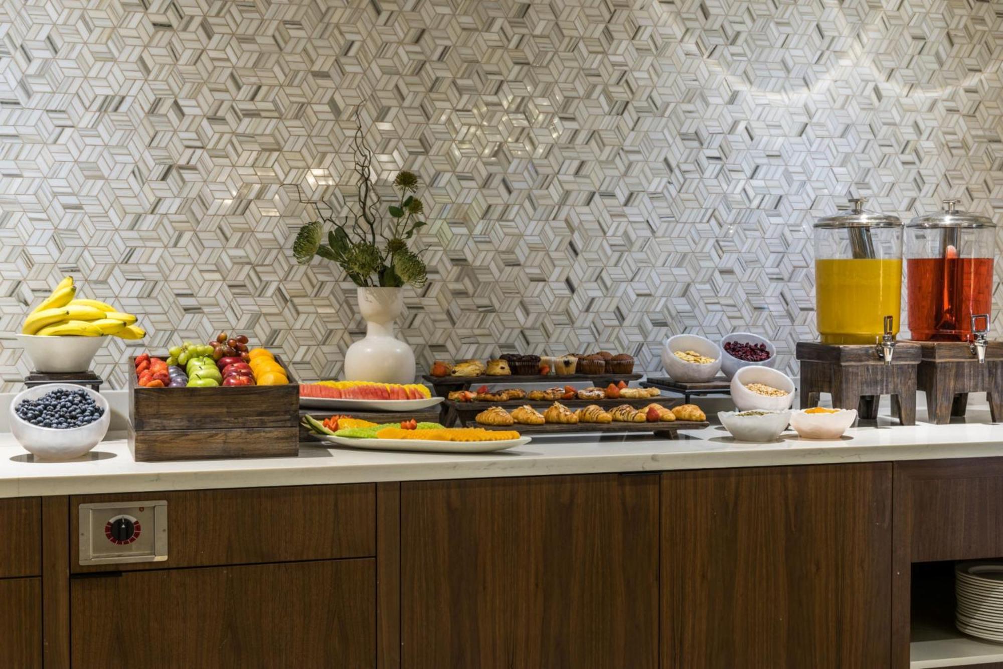 Crowne Plaza Toronto Airport By Ihg Hotel Exterior foto