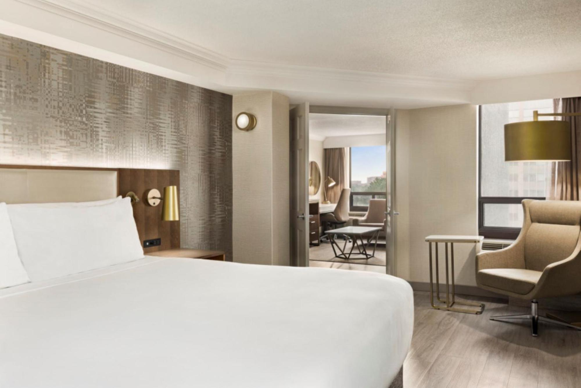 Crowne Plaza Toronto Airport By Ihg Hotel Exterior foto