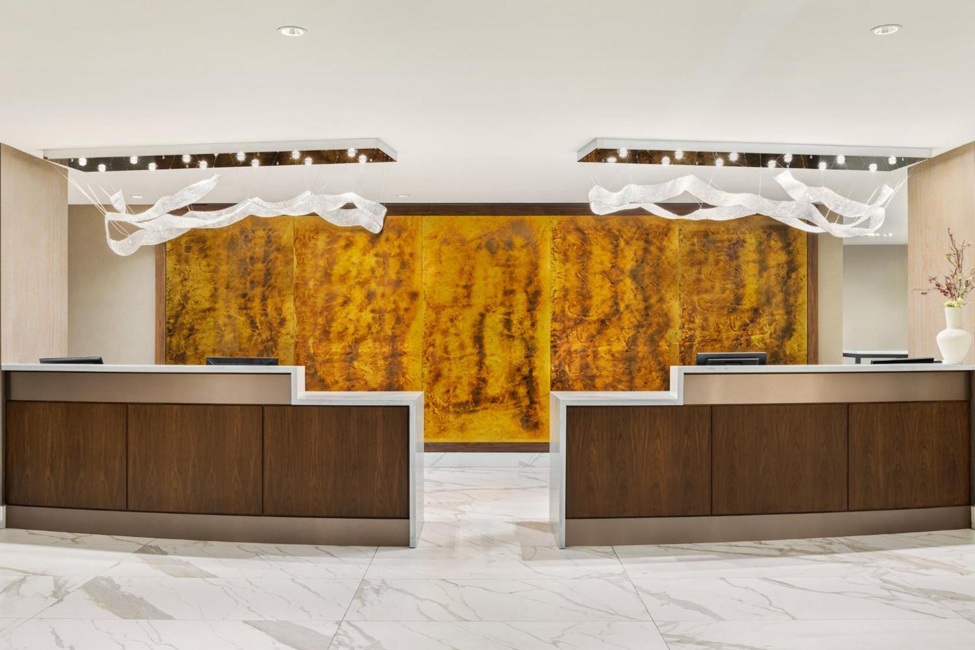 Crowne Plaza Toronto Airport By Ihg Hotel Exterior foto