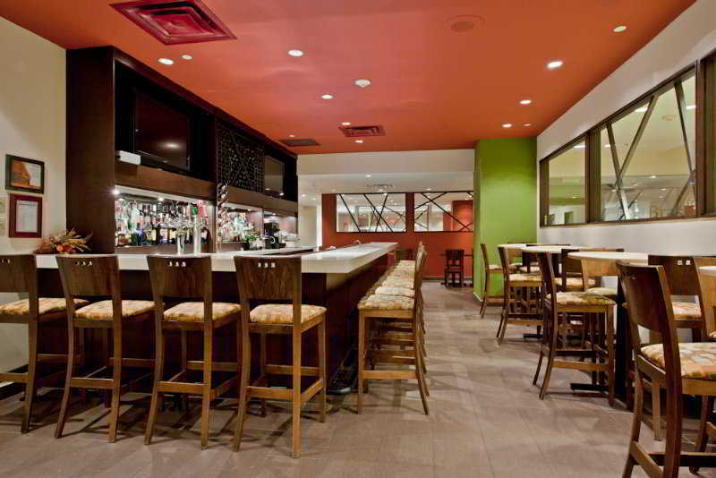 Crowne Plaza Toronto Airport By Ihg Hotel Exterior foto
